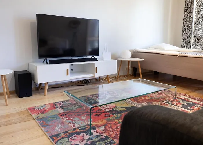 2ndhomes Luxury Kamppi Center With Sauna And Terrace شقة *